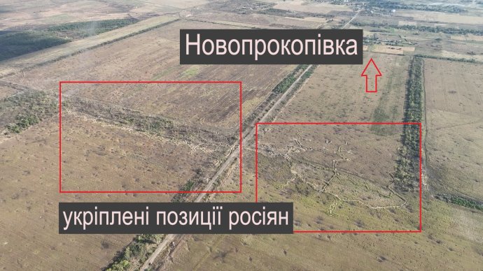 Opevnená ruská pozícia medzi Robotynym a Novoprokopivkou. Veľká časť z nej je skrytá. Foto - Zaporižská sič
