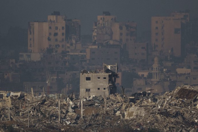 Zničené budovy v Gaze. Foto - TASR/AP