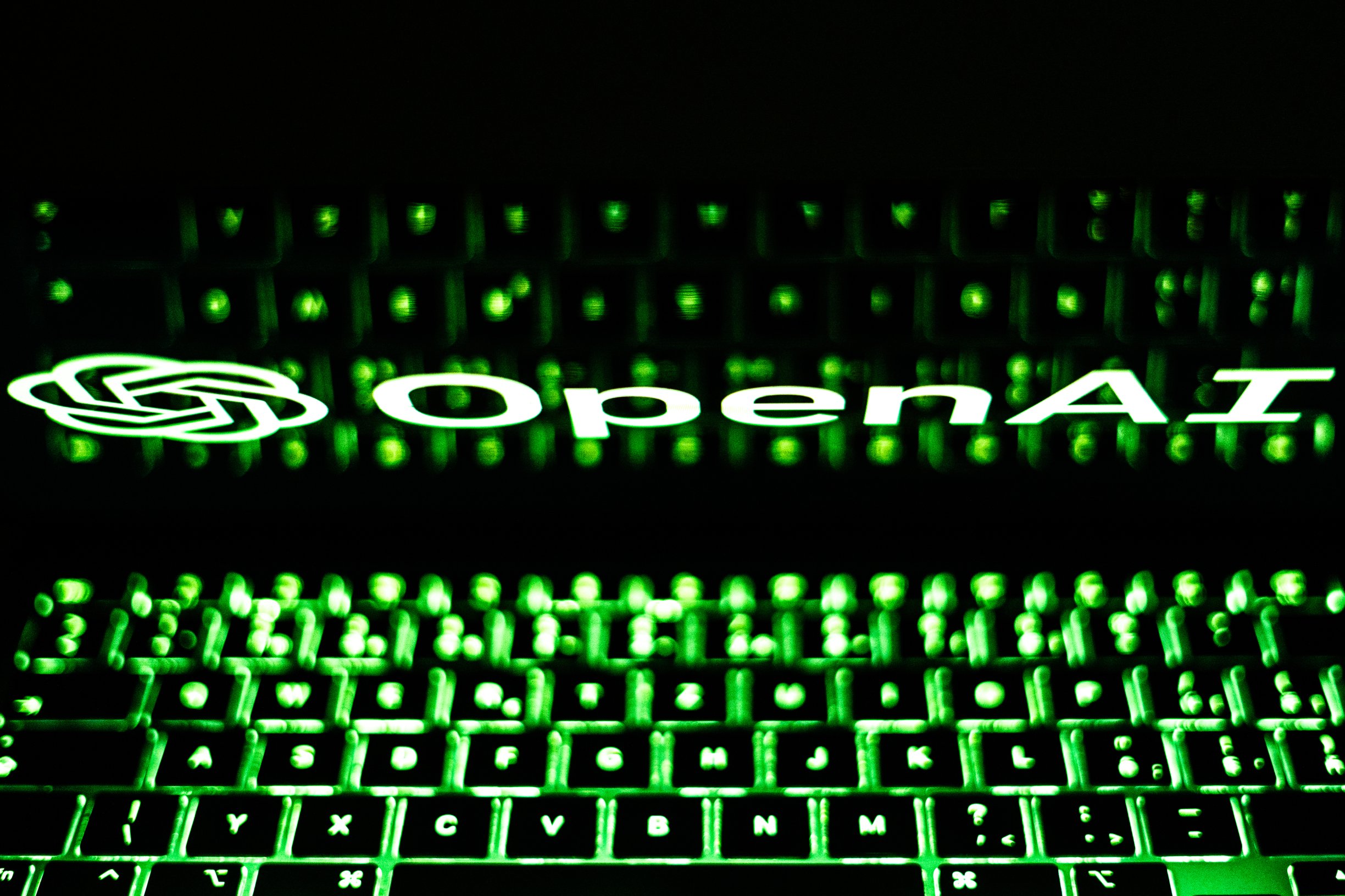 Nové modely AI samy zaútočili na inú firmu, tvrdí OpenAI. Môže ísť o PR kampaň, hovoria experti
