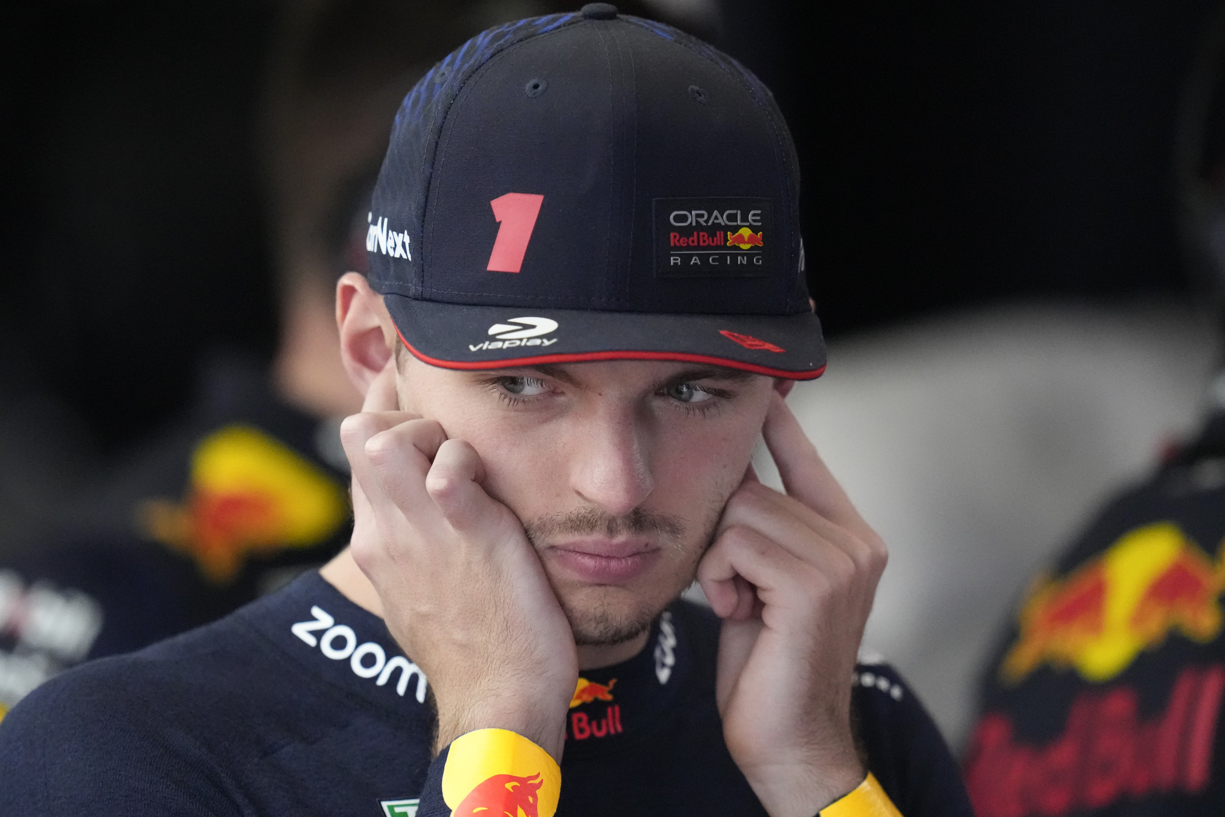 Red Bull vyvíja rýchlejšie než McLaren, aj preto sa Verstappen vracia. Experti hodnotia dramatický záver sezóny F1