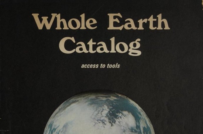 Detail obálky magazínu Whole Earth Catalog.