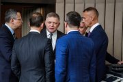 Dostal sa Fico opravou premlčania do pasce? A dostali prezidentka a opozícia ďalšiu šancu? (otázky a odpovede)