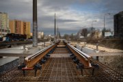 Rýchlejšia električka v Ružinove je o krok bližšie k realite, rýchlejšie vlaky na Spiši naopak