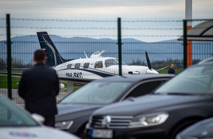 Lietadlo firmy DeGarde na košickom letisku. Foto N - Peter Lázár