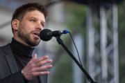 Smer vytiahol na Michala Šimečku 15 rokov starý článok. Blaha a ďalší sa pýtajú, či má byť podpredsedom parlamentu