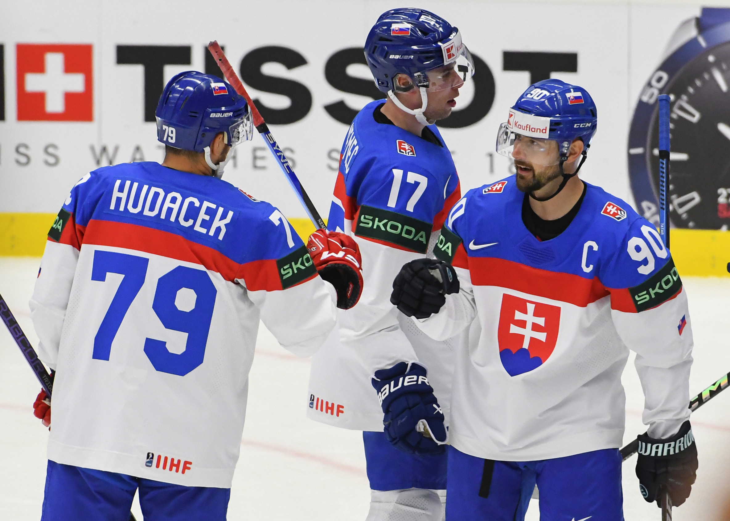 Ako zdolať Kanadu? Hudáček s&nbsp;Tatarom chystajú prejav pred celým tímom, Nemec hovorí o&nbsp;spojení národa