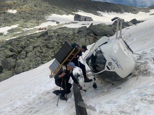 Vrtuľník, ktorý havaroval pri Chate pod Rysmi, sa tam podľa svedkov snažil pristáť. Pilot nemal povolenie a&nbsp;vypol odpovedač