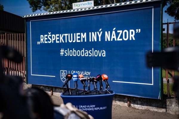 Newsfilter: Kto tu šíri nenávisť a&nbsp;vykonáva protištátnu činnosť