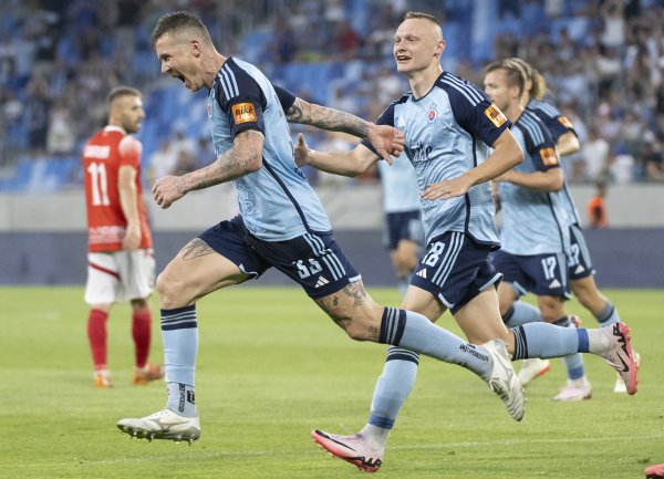 Ešteže toho Kucku máme, tešili sa v&nbsp;Slovane. Fanúšik povedal Kmotríkovi, kde sú problémy klubu