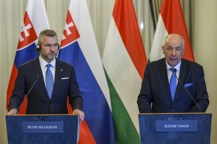 Peter Pellegrini szlovák és Sulyok Tamás magyar köztársasági elnök Budapesten. Fotó - TASR