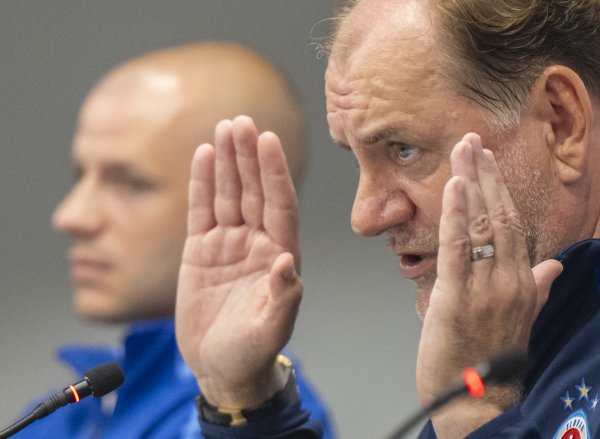 Kmotrík mal veľké oči, fanúšikom nestačili len sľuby. Weiss poslal odkaz slovanistom i&nbsp;Calzonovi