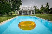 Pôvodne víkendový dom od ateliéru Totalstudio dnes slúži ako trvalé bývanie. Foto N - Tomáš Benedikovič