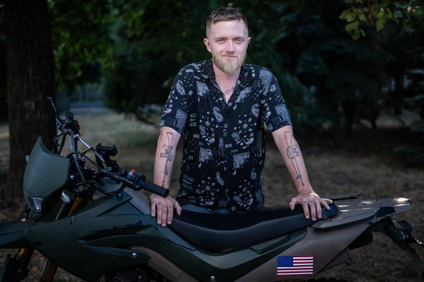 Z&nbsp;Texasu priamo na ukrajinský front: Scooter chcel bojovať, dnes už vie, že vojna ho zničila