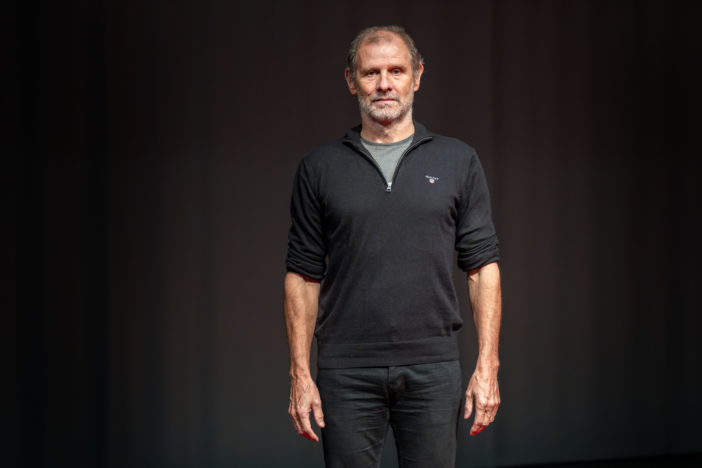 Martin M. Šimečka: Na Slovensku paralelná polis existuje, len o&nbsp;tom ešte sama nevie (ukážka z&nbsp;knihy Výnimočný stav)