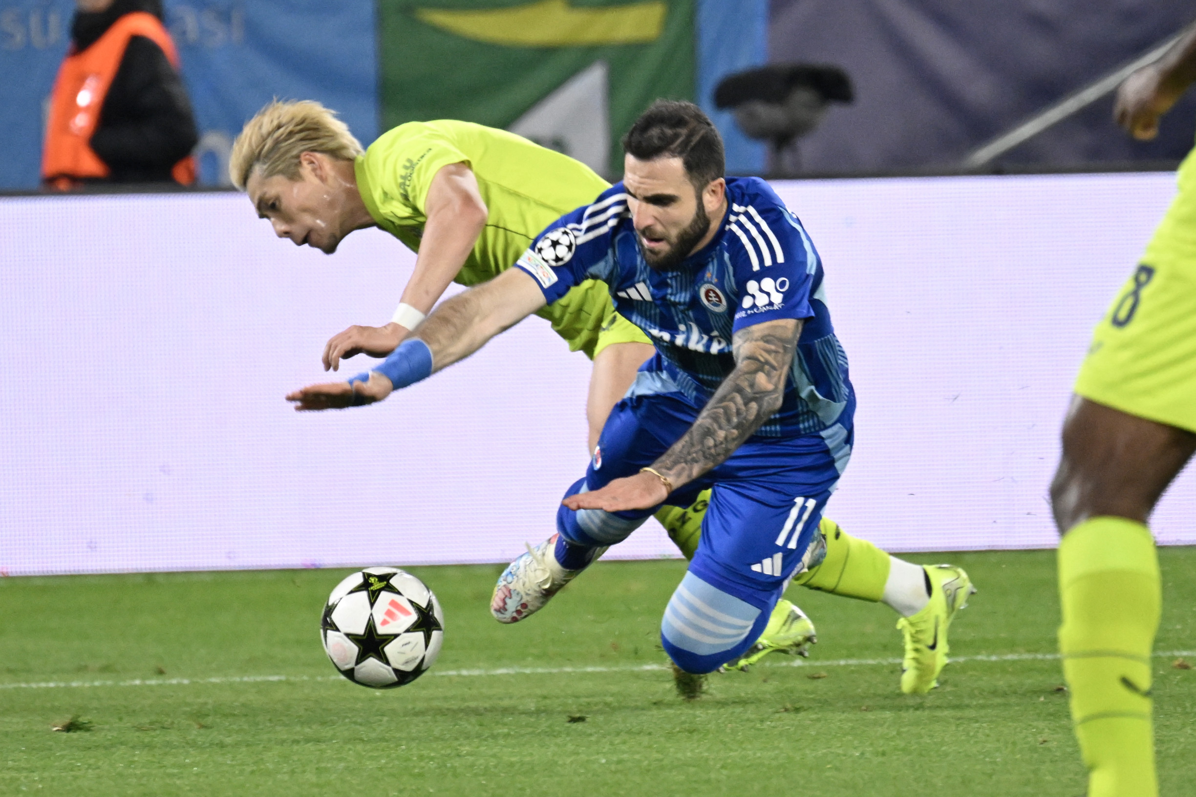 Angličania sú takí. Po ďalšej vysokej prehre Slovana v&nbsp;Lige majstrov Tolić konšpiroval o&nbsp;rozhodcovi