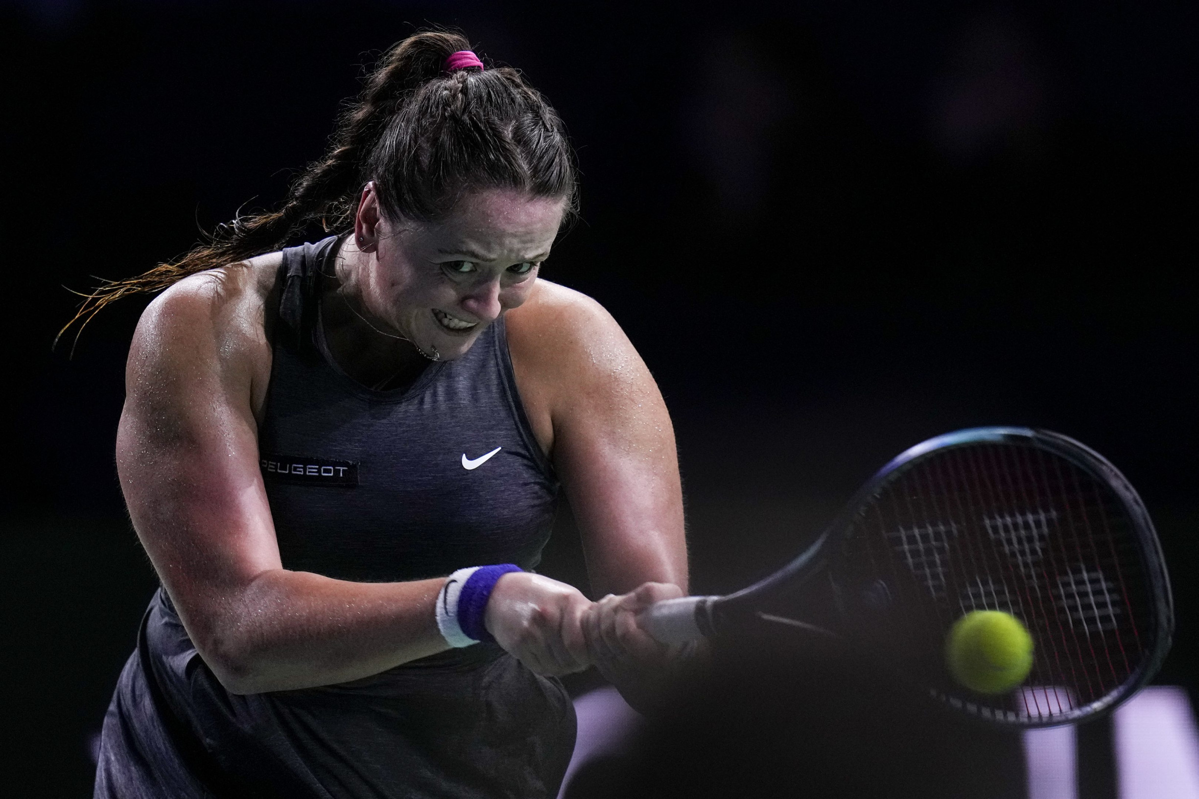 Slovenky sú v&nbsp;semifinále, Liptákov risk vyšiel. Hrunčáková je hrdinkou, hoci na turnajoch prehráva s&nbsp;hráčkami z&nbsp;piatej stovky