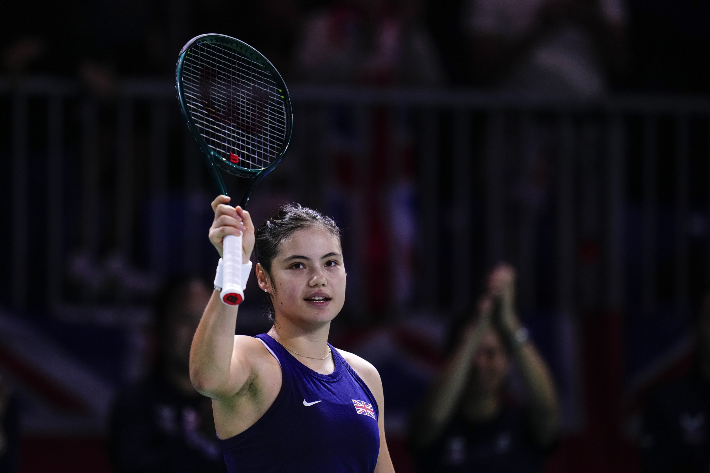 V&nbsp;osemnástich Raducanuová vyhrala grandslam, teraz môže zastaviť Slovenky. Príbeh hviezdy, ktorá nenaplnila očakávania