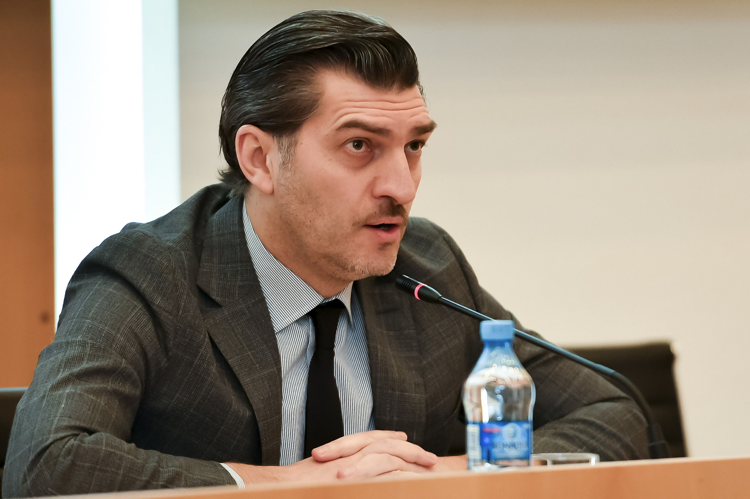 Zastáva sa Ruska a útočí na LGBTI+ ľudí. Pellegrini ako prvý v EÚ prijme kontroverzného prezidenta Gruzínska