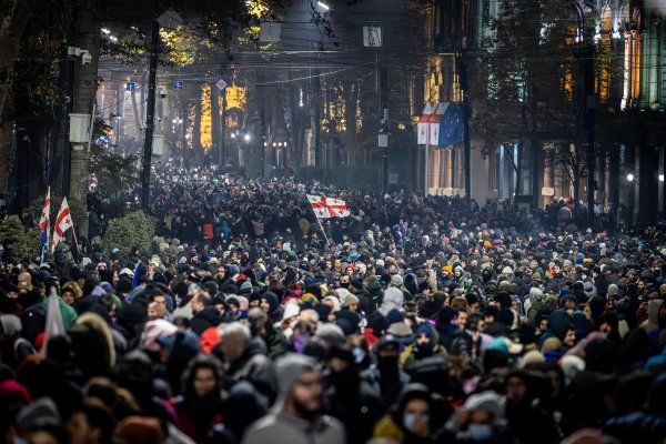 Áno, Slovensko sa musí vyvarovať „gruzínskeho scenára“ – toho, ktorý pre nás pripravil Fico