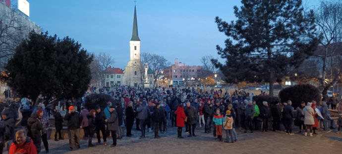 Tüntetés Érsekújvárban január 24-én. Fotó N - Iveta Tanoczká
