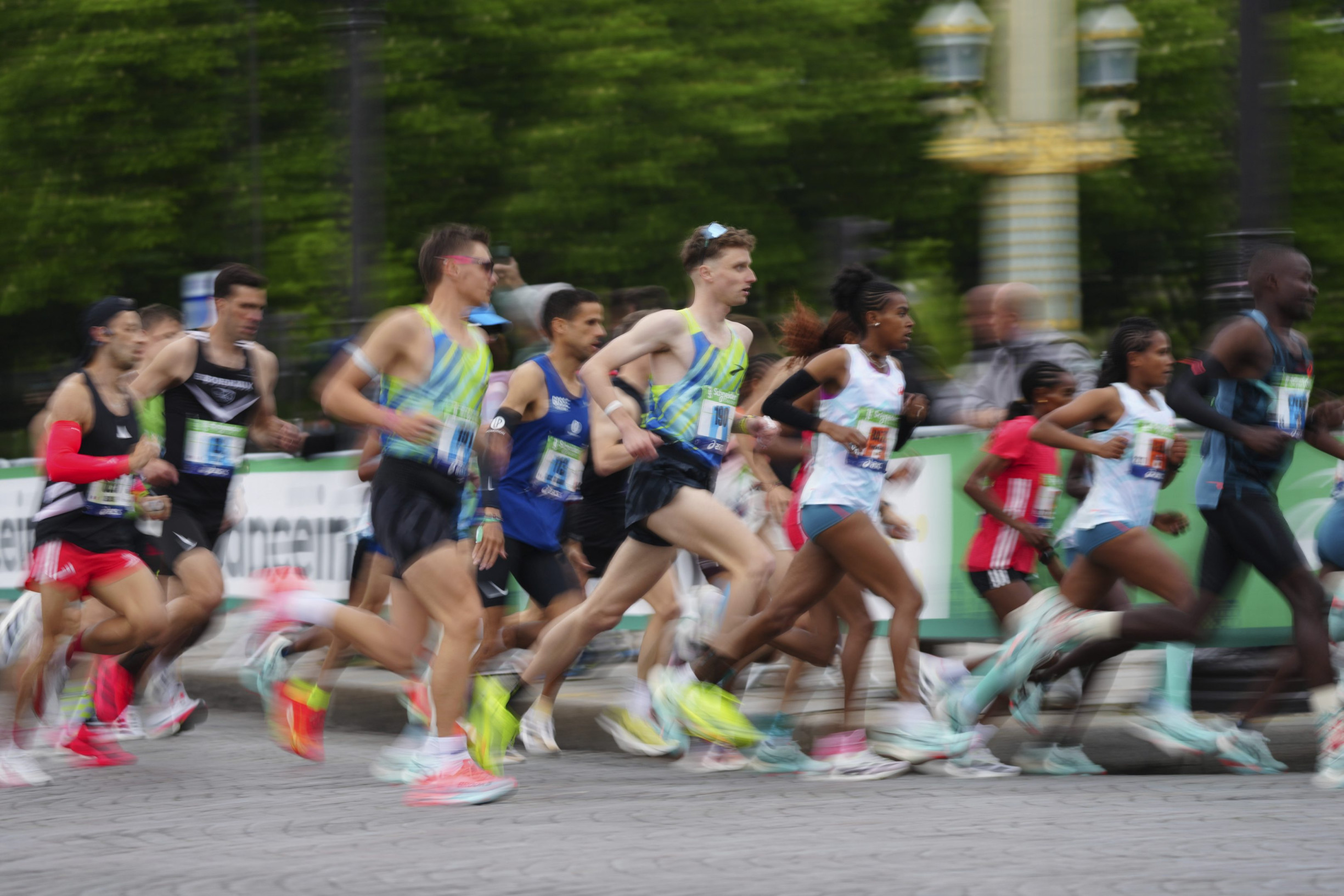 Podľa štúdie maratónci strácajú kľúčovú látku v&nbsp;mozgu. Odborníci Sedliak a&nbsp;Čupka hodnotia jej zistenia a&nbsp;radia, ako sa na beh pripraviť