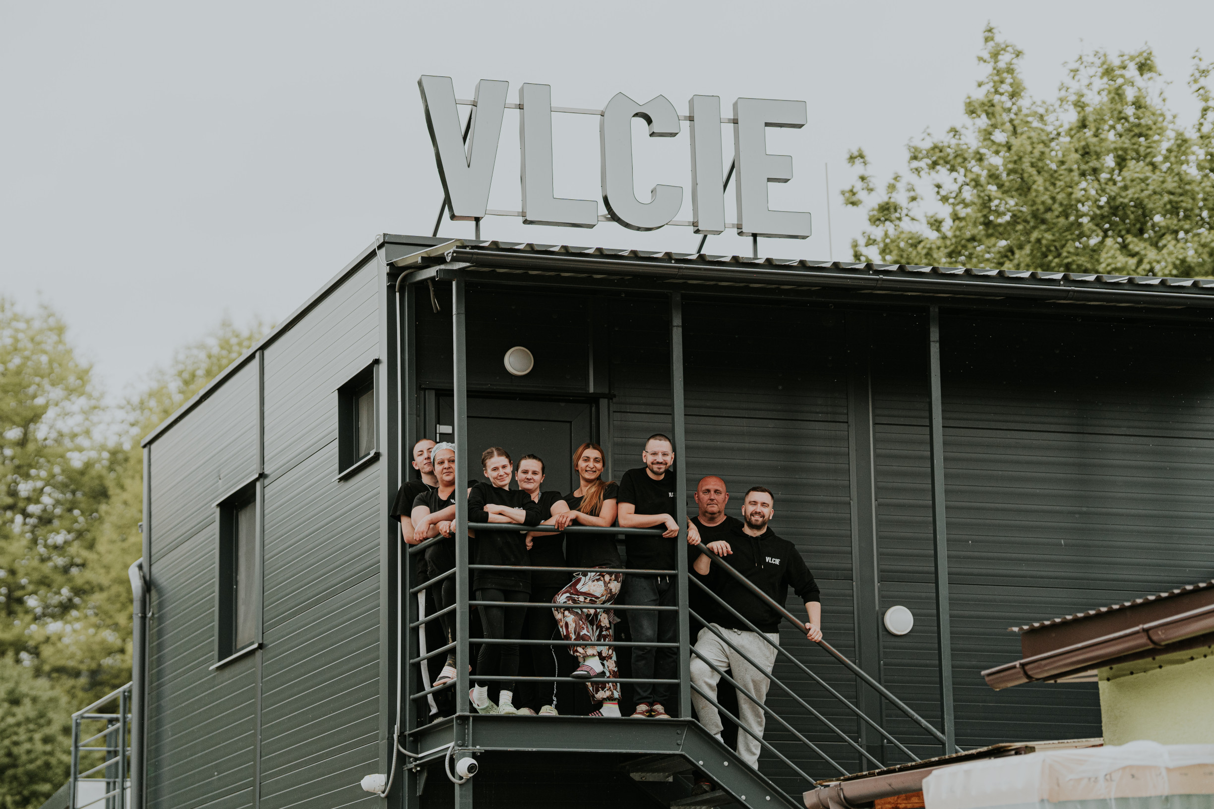 Výrobcovia sirupov Vlčie skúšajú preraziť za hranicami. V Slovinsku sa ukáže, ako značka obstojí aj bez ich príbehu