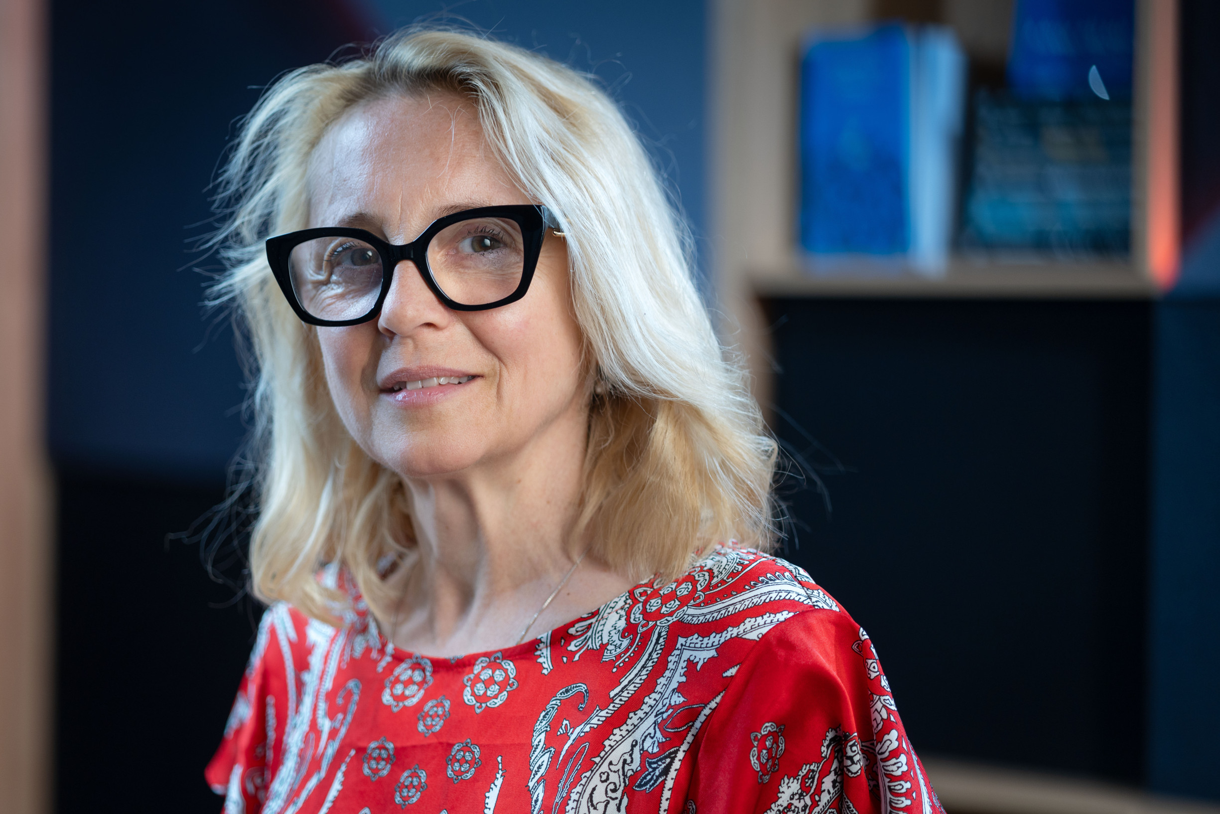 Keď jete údeniny, akoby vaše črevá fajčili. Adela Penesová vyberá protizápalové potraviny