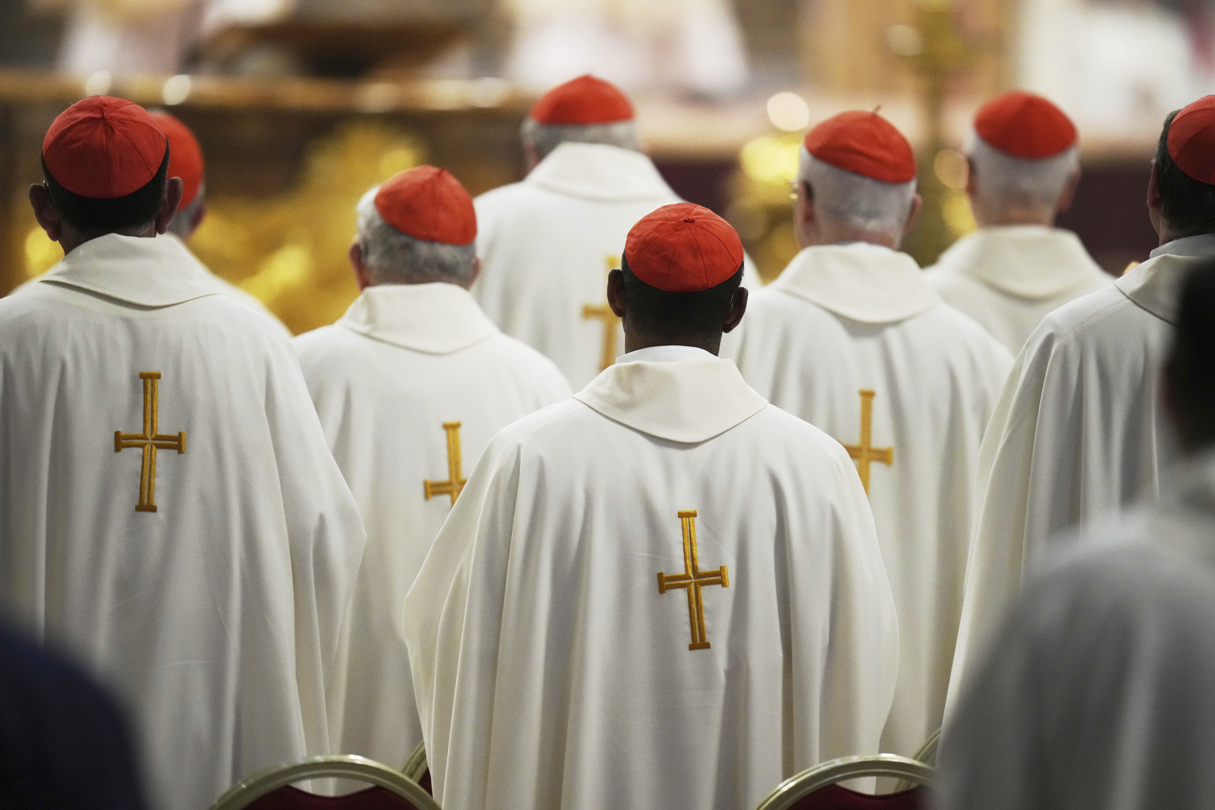 Zákulisné intrigy aj debaty o&nbsp;Trumpovi. Čo sa deje tesne pred konkláve (reportáž z&nbsp;Vatikánu)