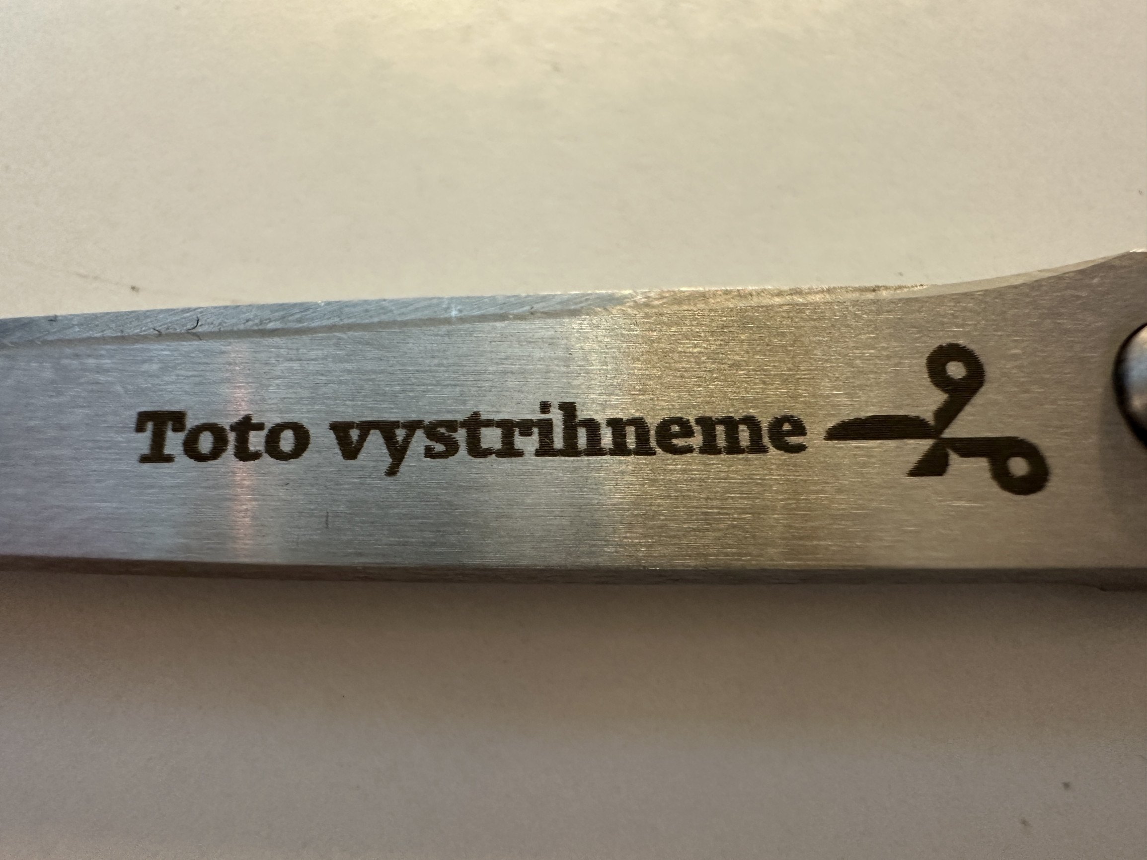 Nožnice Toto vystrihneme