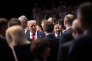 Niektorí lídri EÚ nedokážu žiť s Trumpom – a iní bez neho