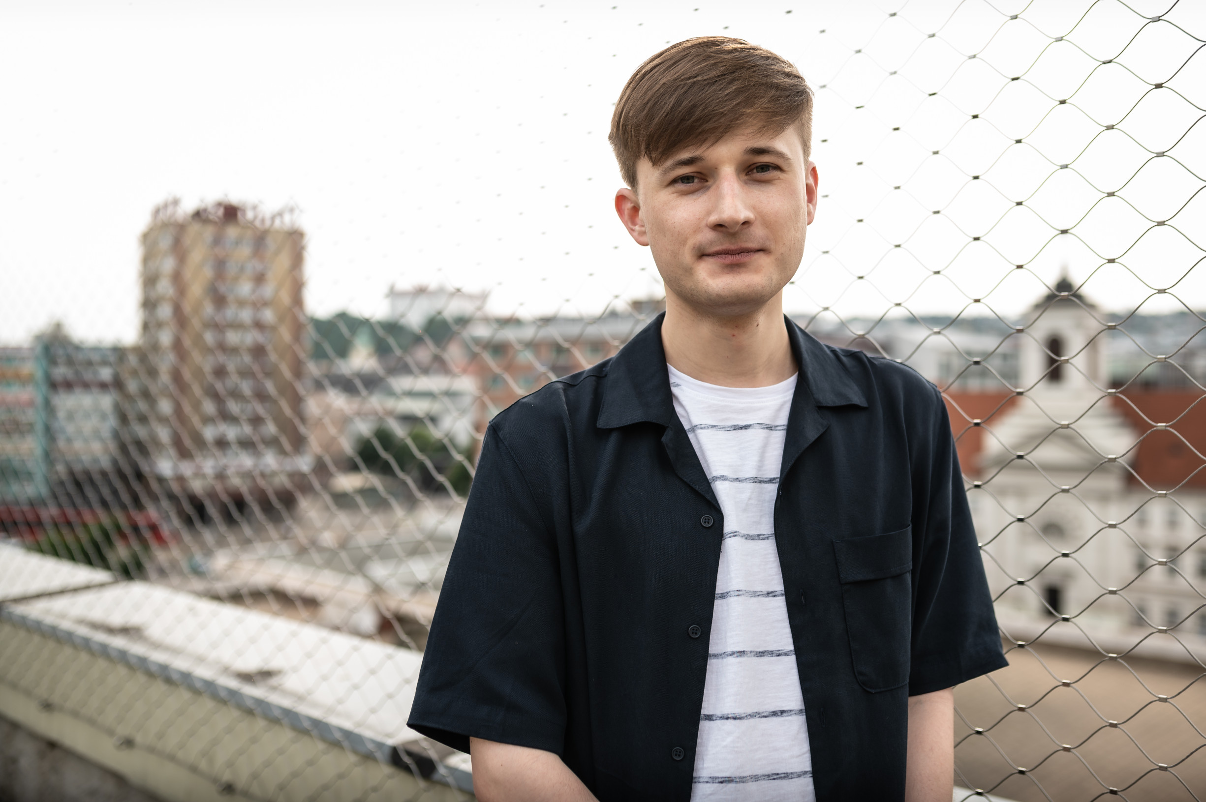 Násilný vzťah vám neposúva hranice len v&nbsp;súkromí, aj iní vycítia, že si k&nbsp;vám môžu viac dovoľovať, hovorí spisovateľ Lazarčík