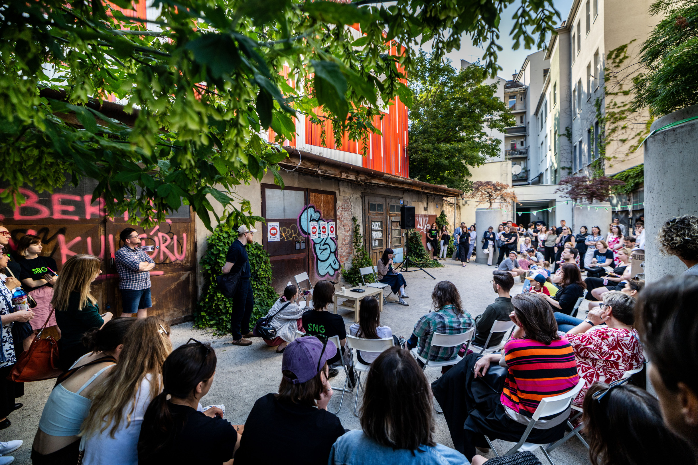 Národná galéria je slobodná. V&nbsp;zničených garážach