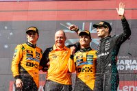 Oscar Piastri, Lando Norris a George Russell. Foto - Ivan Olle