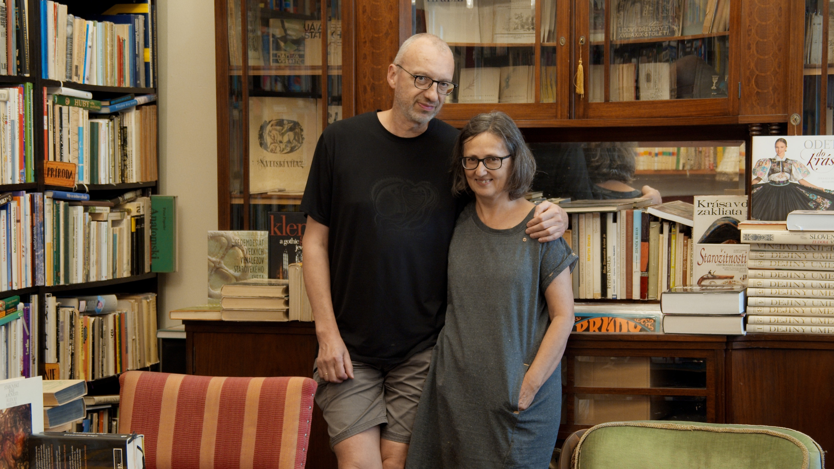 35 rokov vedú kníhkupectvo a&nbsp;antikvariát: Na vzťahoch nám záleží. Poznáme deti zákazníkov, pamätáme si ich príbehy