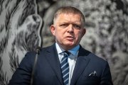 Fico sa po školskom incidente vracia do Popradu, diskutovať so študentmi bude na úrade