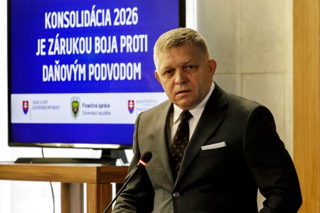Ficova vláda plánuje obmedziť platby v hotovosti, ktoré sama podporila transakčnou daňou