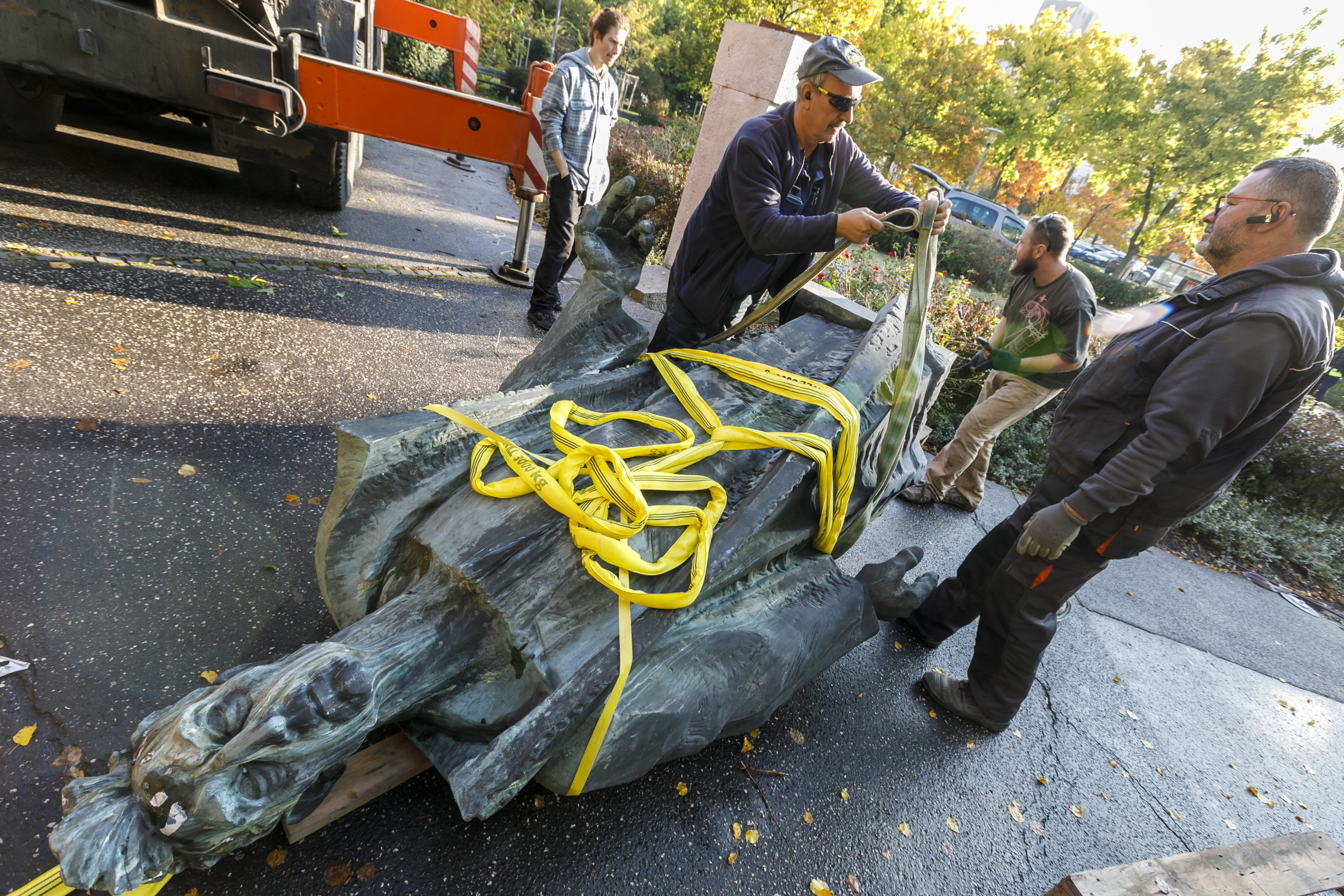 Newsfilter: O&nbsp;jedného komunistu v&nbsp;okolí úradu vlády menej 
