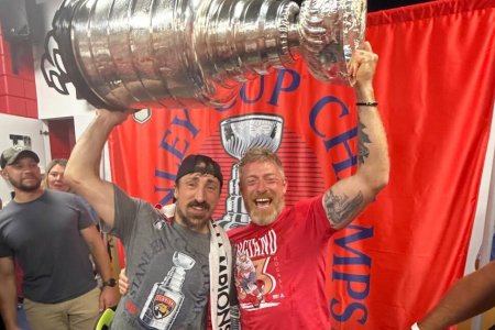 Ráno s NHL: Keď zlý muž robí pekné veci. Marchand sa postaral o najkrajší príbeh, aký ste tento týždeň počuli