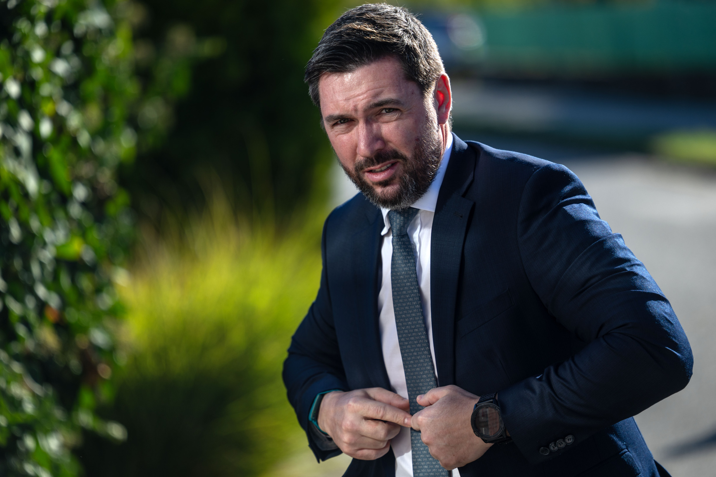 Riaditeľ štátnych lesov skončil po zásahu proti priekupníkom, lesníci nemajú hovoriť s médiami a pílam hrozí zatváranie