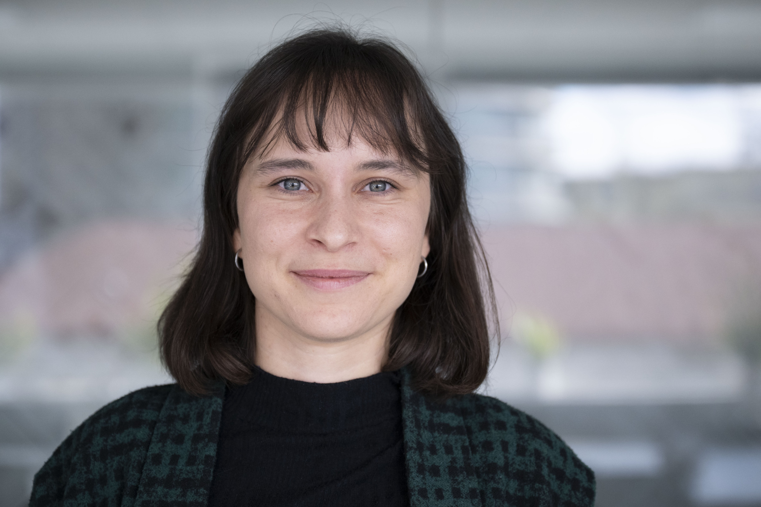 Teória hier hovorí, že podraz je výhodnejší, no ľudia našťastie nie sú chladnokrvne racionálni, vraví vedkyňa