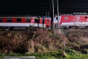 V Pezinku sa zrazili vlaky. Zranení mali rozbité hlavy, rôzne zlomeniny, vravia cestujúci