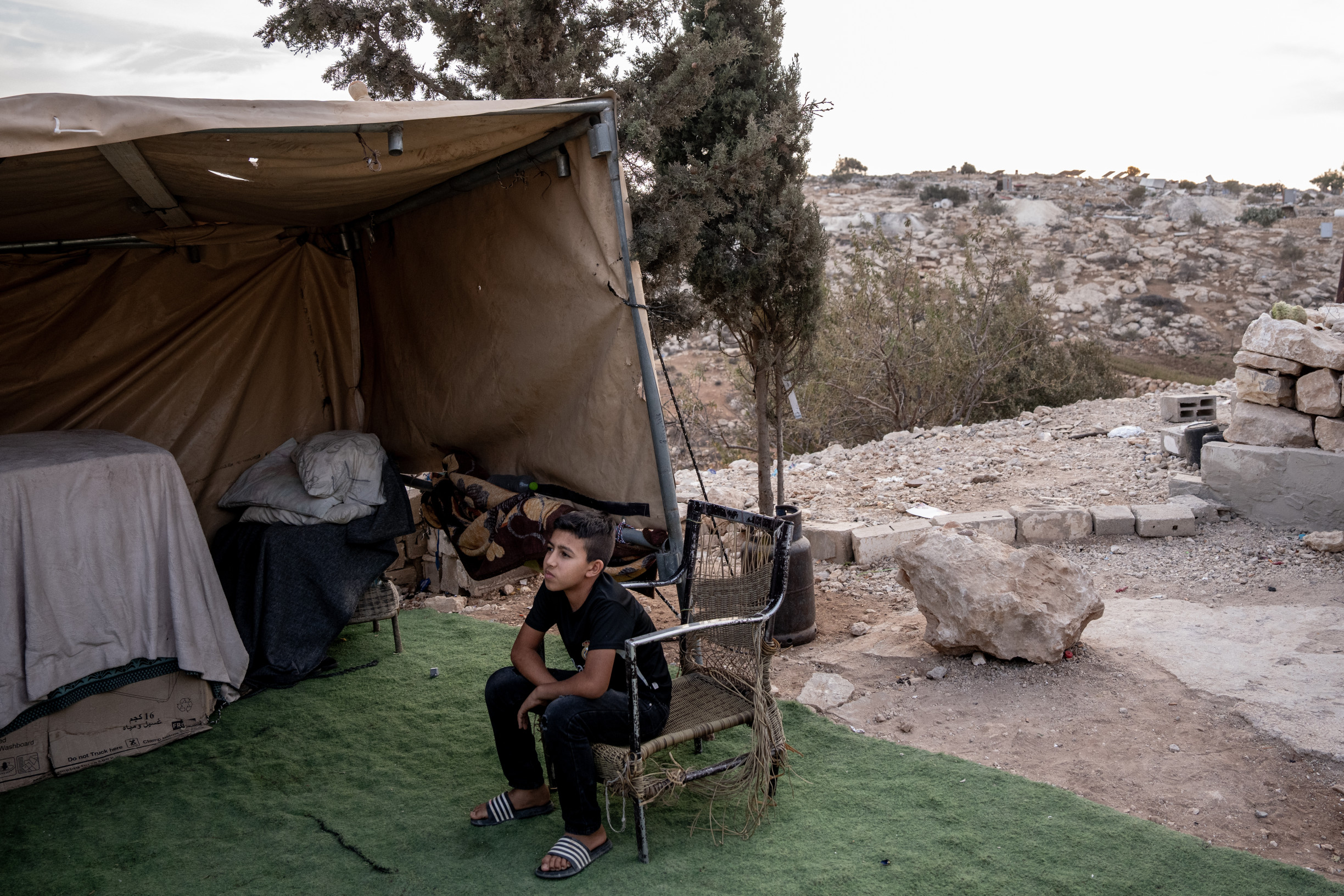 Keď nám zbúrajú dom, znova ho postavím, tak ako otec. Reportáž z okupovaného Západného brehu