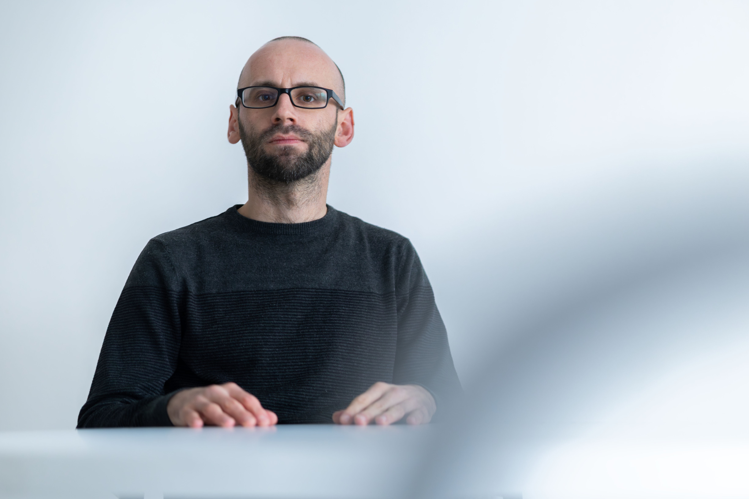 V súkromných zbierkach sú populárne mladé tyranosaury. Fosílie sa pašovali aj v&nbsp;kameňoch na obkladačky, hovorí paleontológ