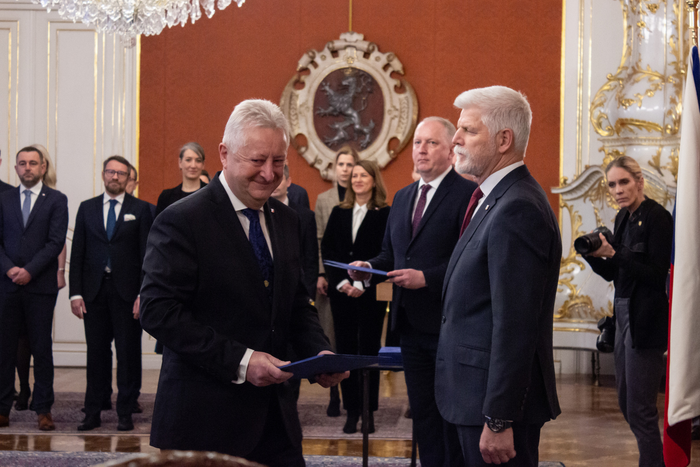 Čistky na diplomacii a spor o Ukrajinu. Babišova vláda sa otriasa už po prvom týždni