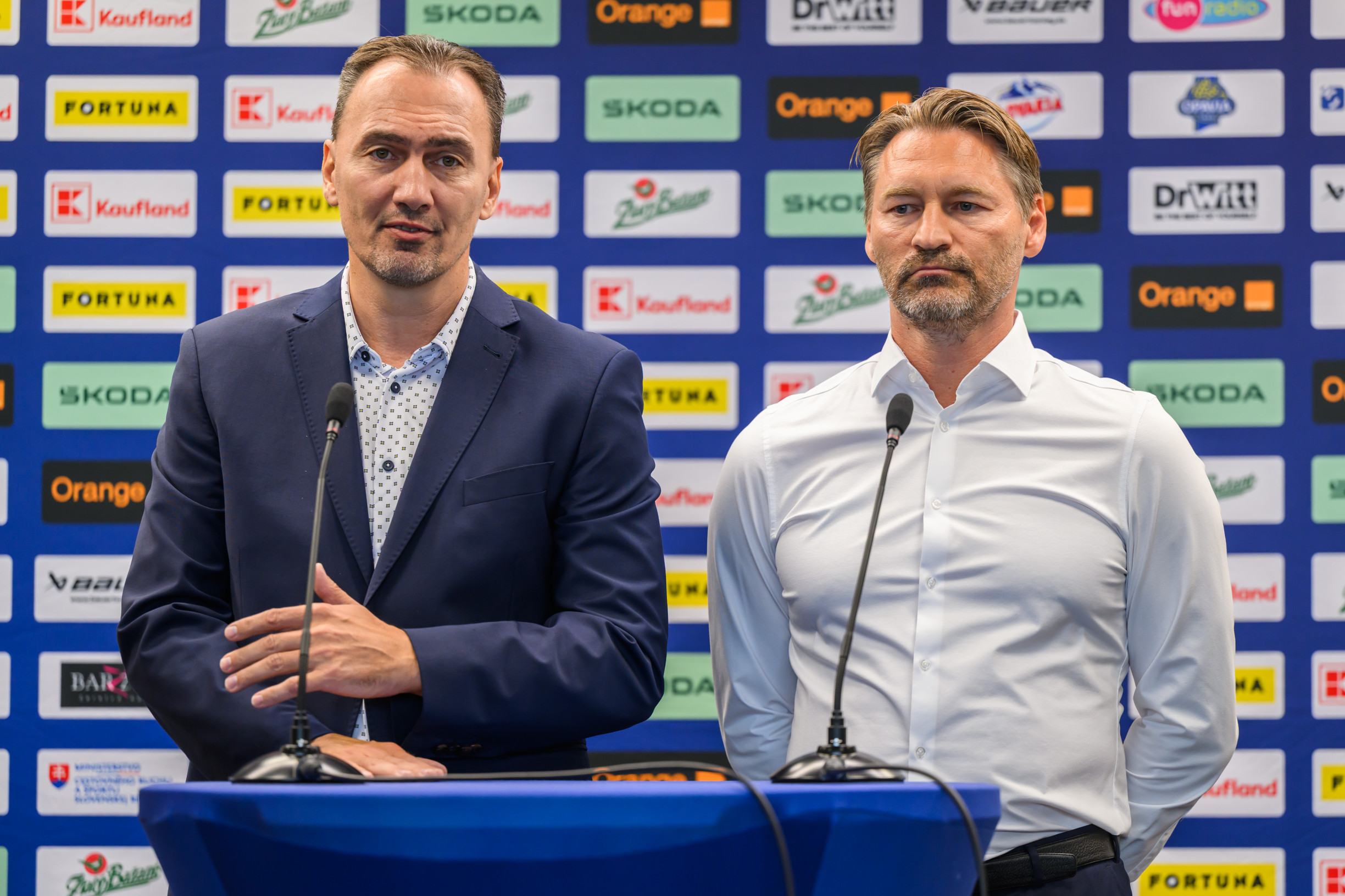 Prieskum: Väčšina si praje hráčov z&nbsp;KHL na olympiáde, Šatan najviac potešil voličov Smeru a&nbsp;Republiky