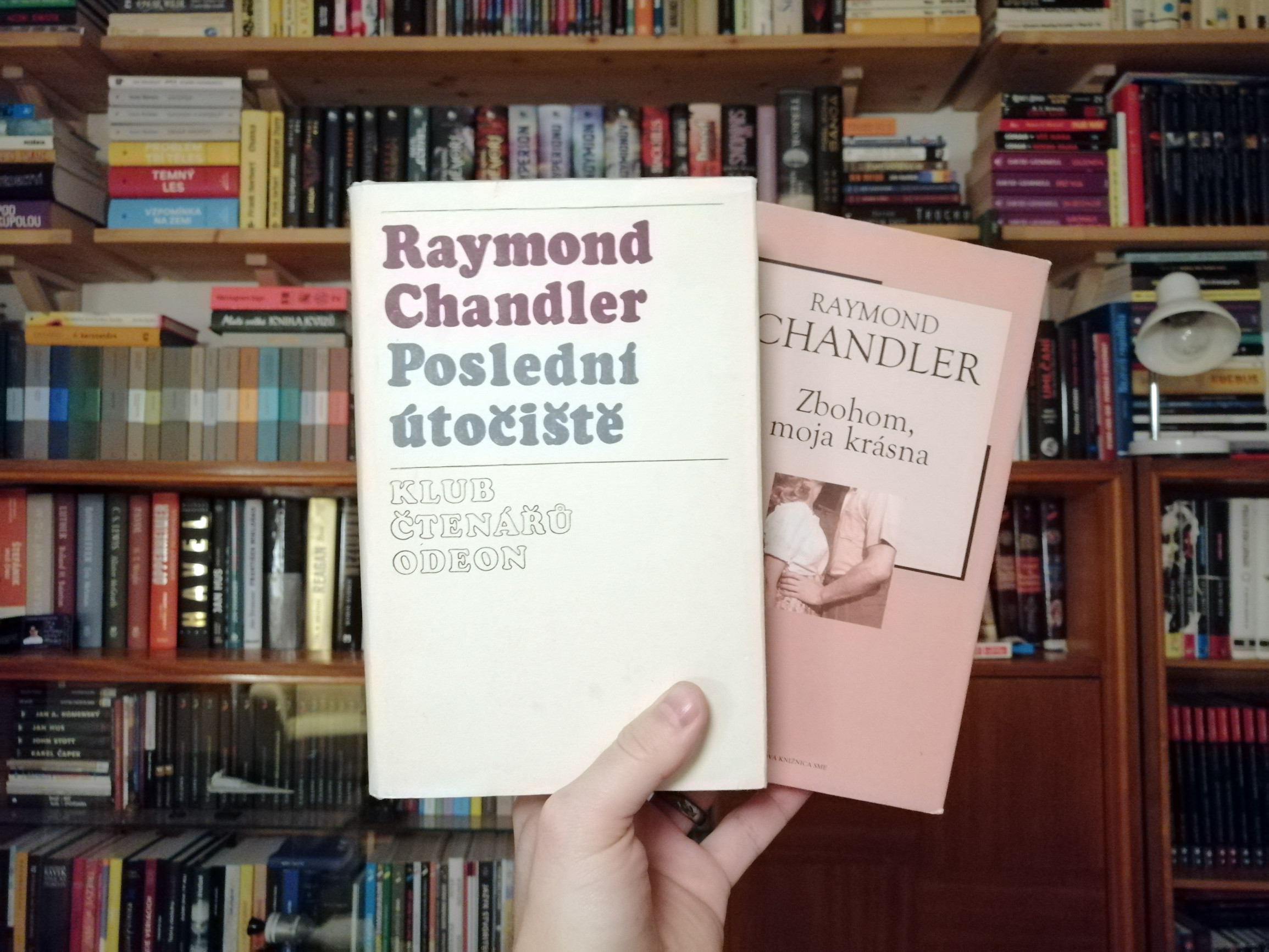 R. Chandler: Poslední útočiště & Zbohom, moja krásna (Čitateľský denník 65 — 66/2025)
