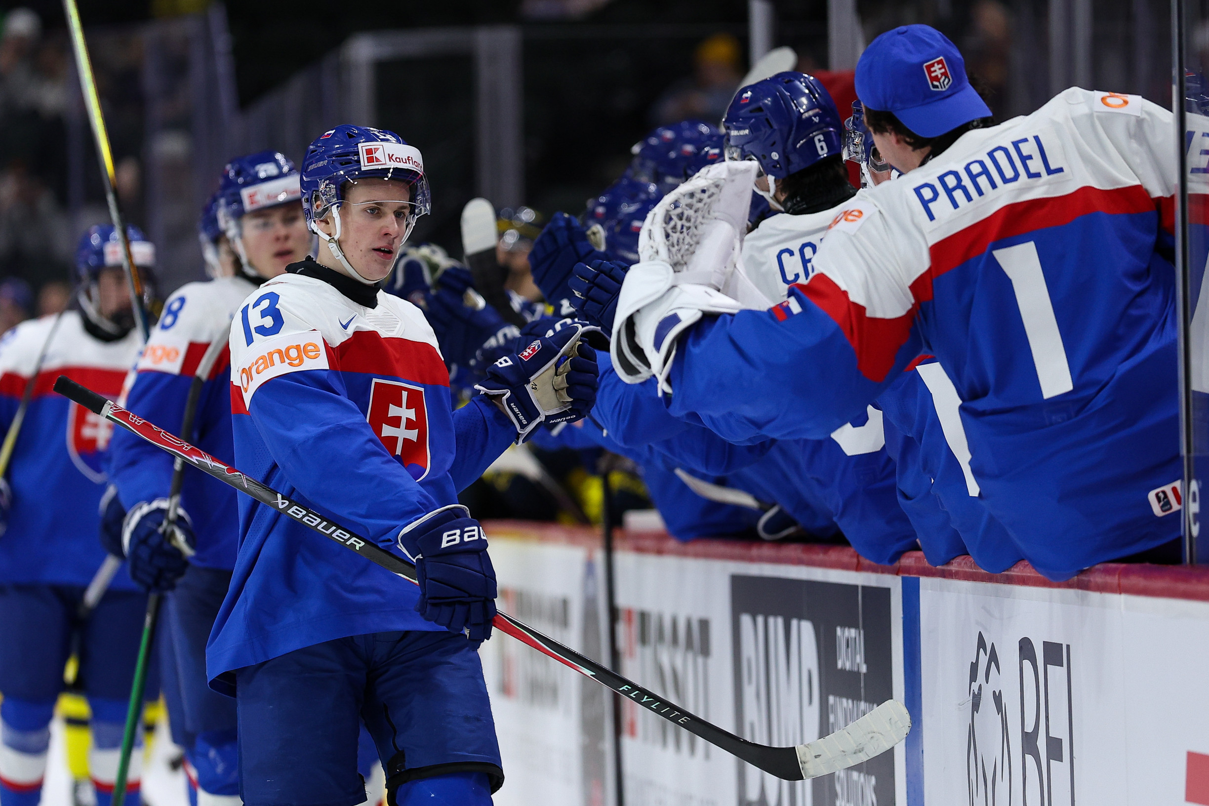 Všimnite si, čo sa dialo pred gólom Pobežala. Vybrali sme šesť pozitív zo zápasu Slovenska a Švédska na MS do 20 rokov