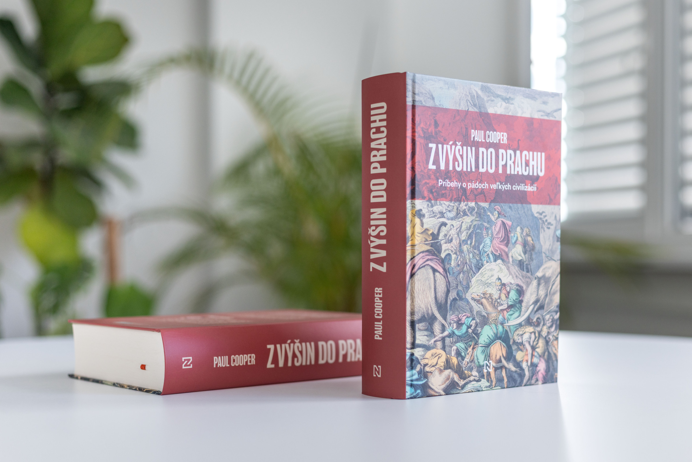 EKNIHA. Z výšin do prachu