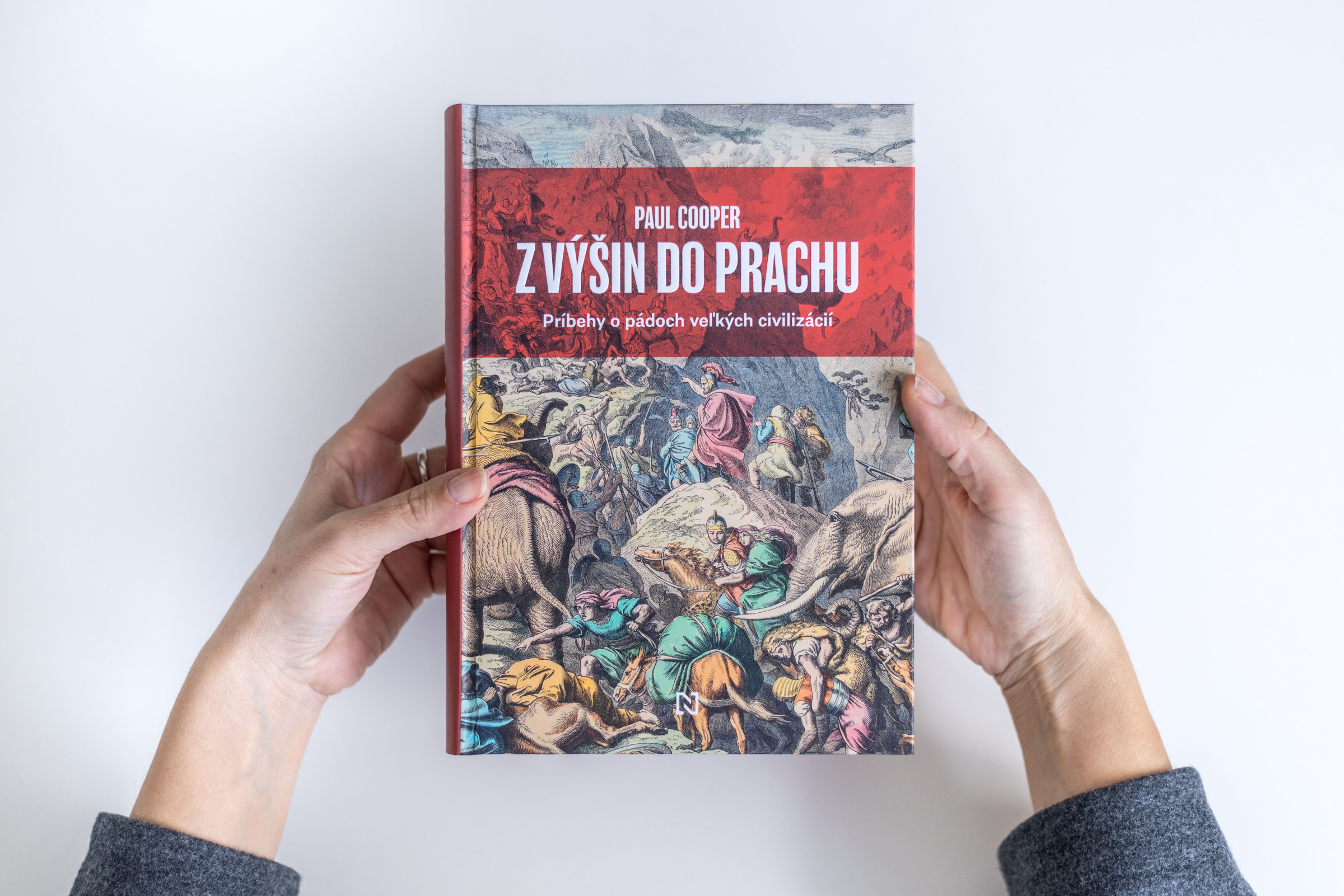 EKNIHA. Z výšin do prachu