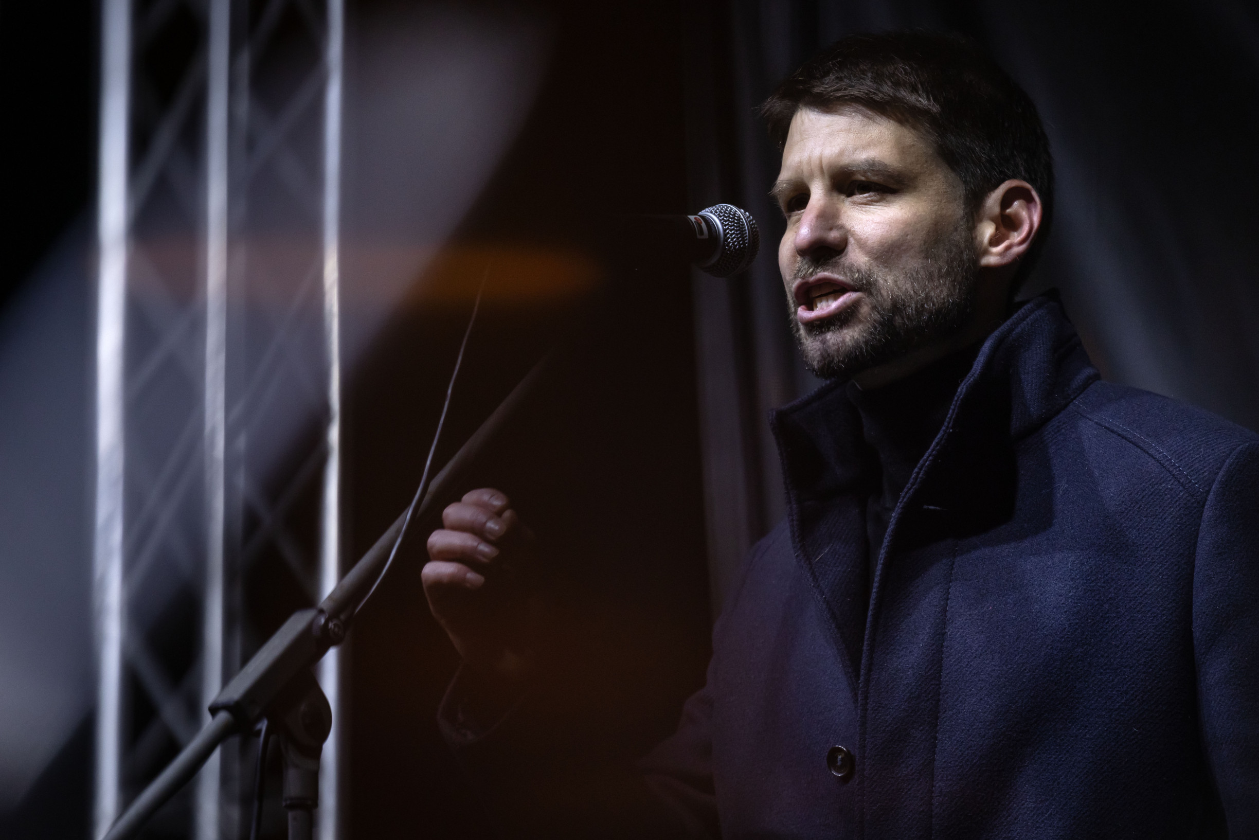 Newsfilter: Dzurinda vládol s Durayom, Šimečka chce to isté s Gubíkom